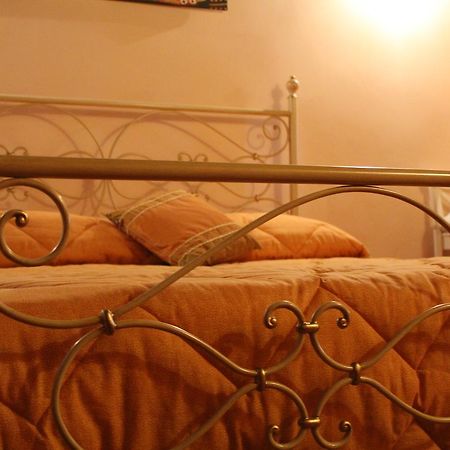 La Fiera Vecchia Apartments Meleto Extérieur photo