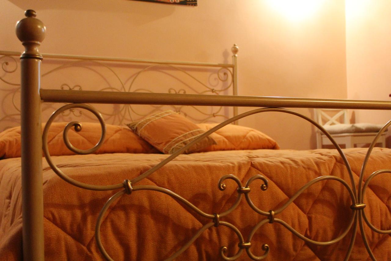 La Fiera Vecchia Apartments Meleto Extérieur photo